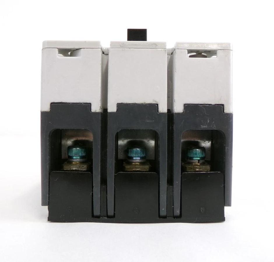 Used Eaton EGS3100FFG 3-Pole Industrial Circuit Breaker E125S Lot of 2 Working