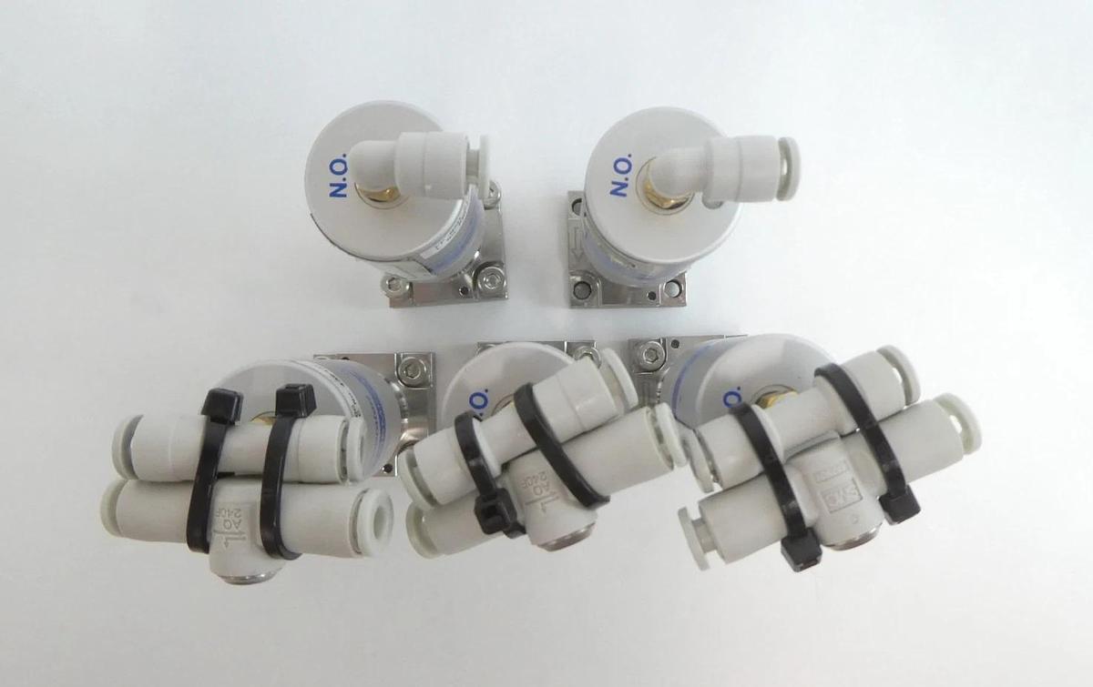 Fujikin FP-NSD-21-6.35UGC Metal Diaphragm Valve Reseller Lot of 16 New