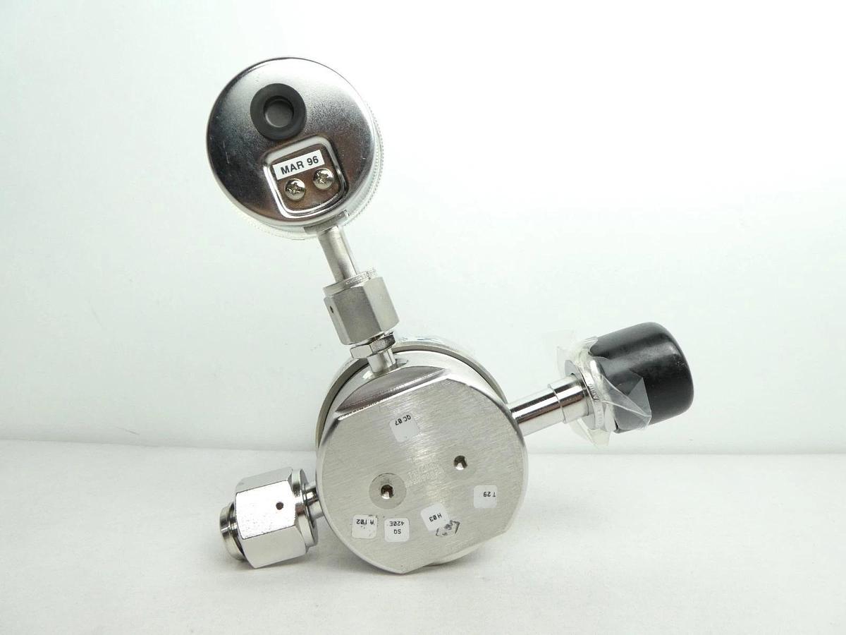 Used Parker 45200931EV Regulator Valve w/ Gauge SQ420E100W3PVXFS8FMF Used Working