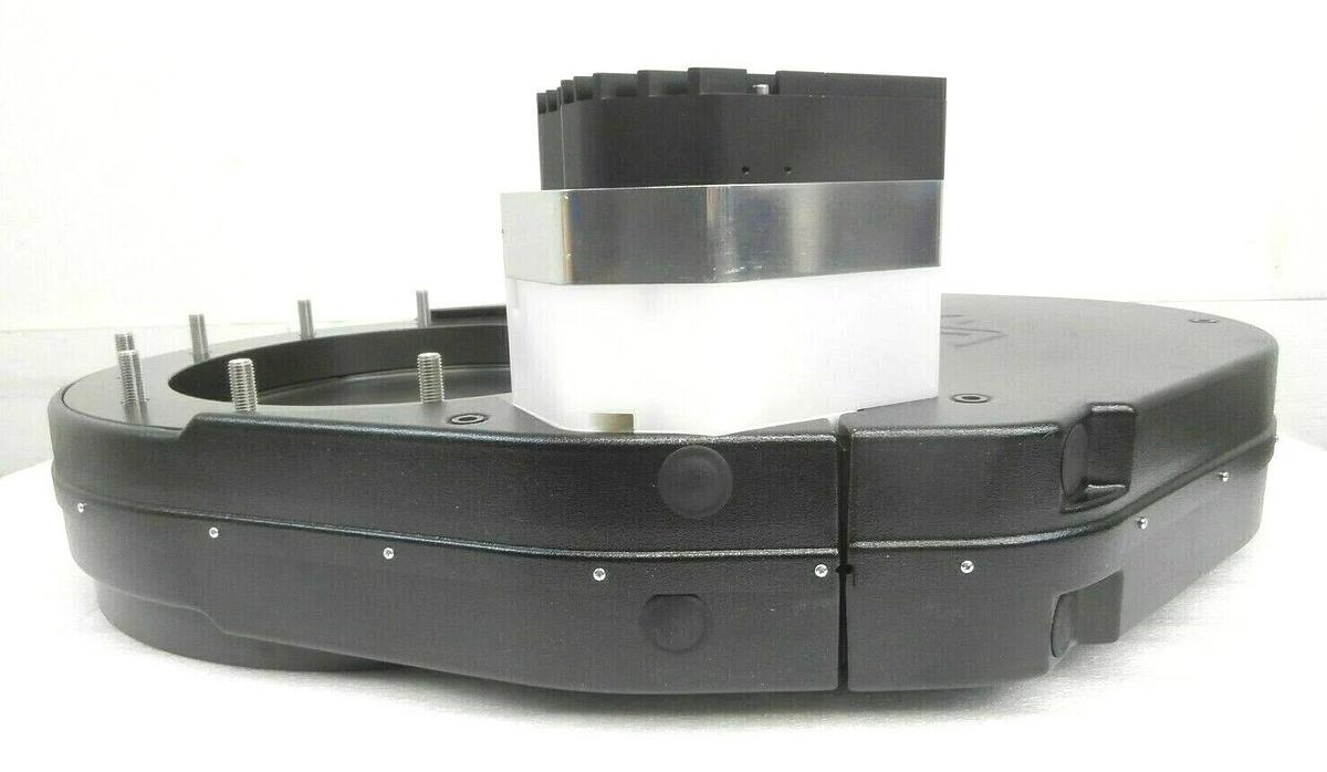 Used VAT 65050-JH52-AQK3 320mm JIS Pendulum Valve Series 65.0 Copper Exposed Working