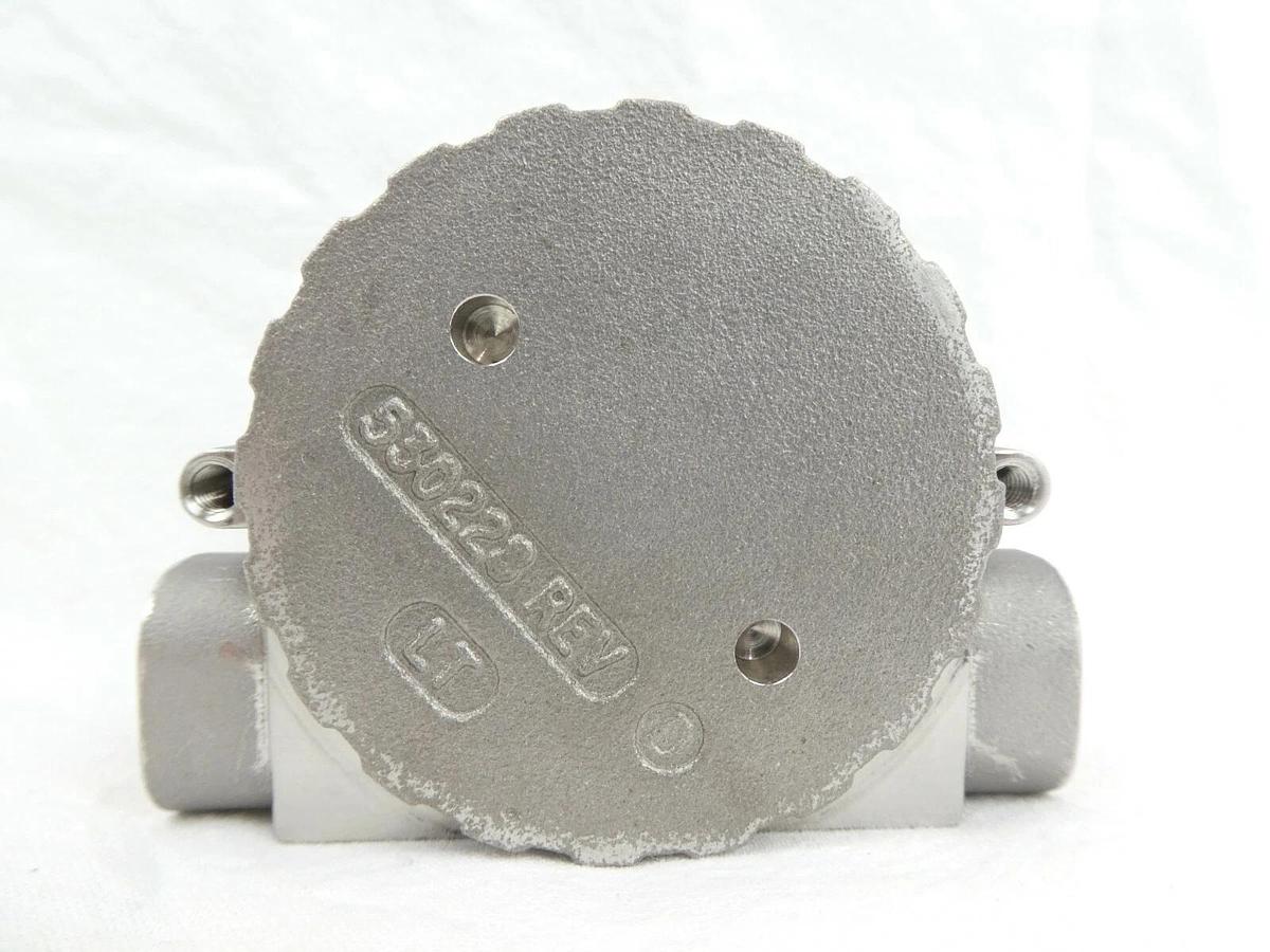 Proteus Industries 9504SN2P5 Flow Switch 0.15 GPM New Surplus