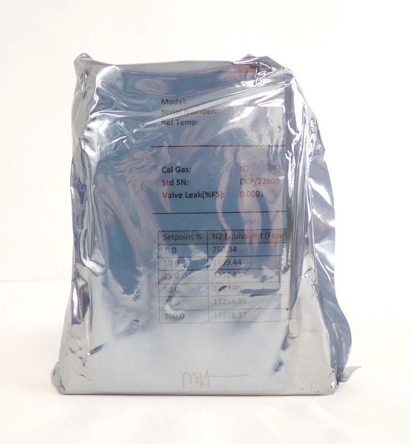 Brooks GF120C-105542 Mass Flow Controller MFC AMAT 0190-48220 Lot of 2 New
