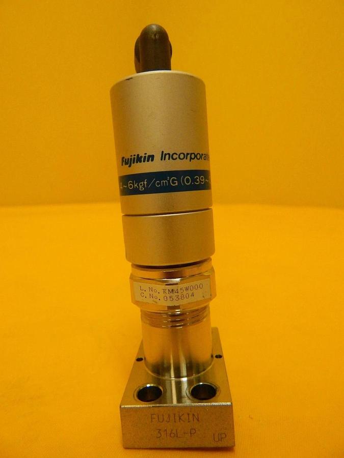 Used Fujikin 053804 Pneumatic Valve Normally Open 316L-P Lot of 3 Used Working