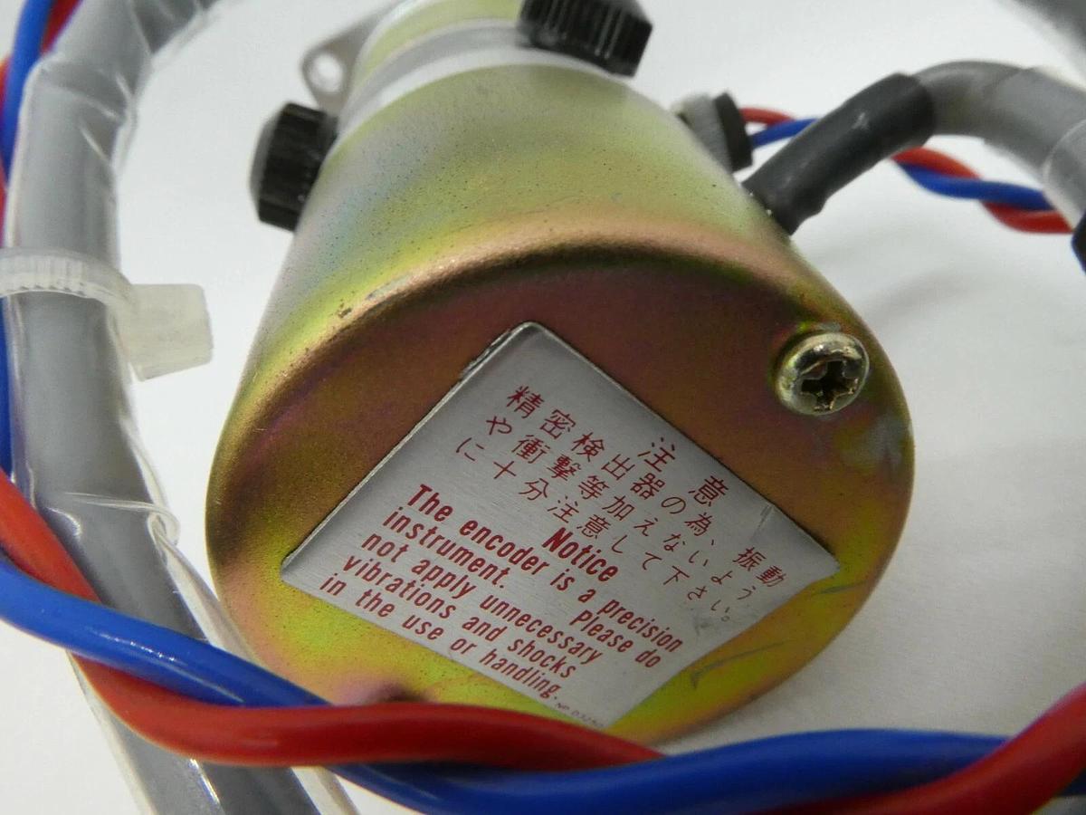 Used Yaskawa Electric UTOPI-100MX Minertia Motor UGRMEM-01SNQ72 Nikon NSR Working