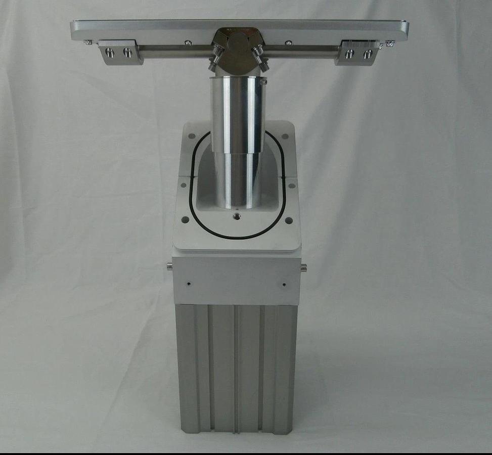 Used SMC US13394 Slit Valve Pneumatic Cylinder 3020-00077 with Gate AMAT 0040-41892