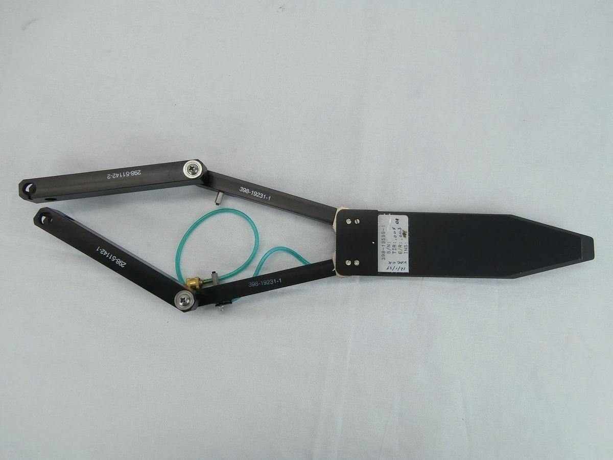Used Brooks Automation 398-19599-1 Wafer Robot Paddle End Effector Fork Used Working