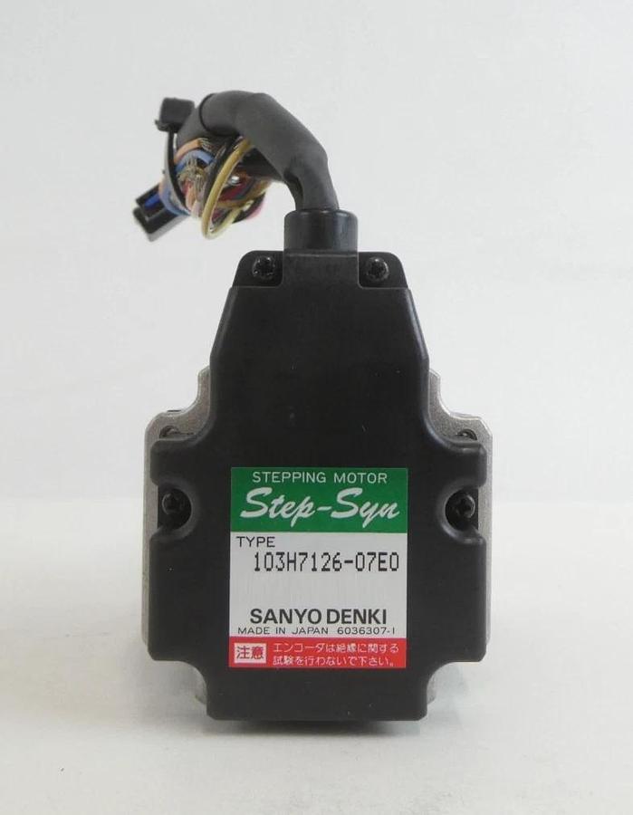 Sanyo Denki 103H7126-07E0 Stepping Motor Step-Syn Lot of 3 New Surplus