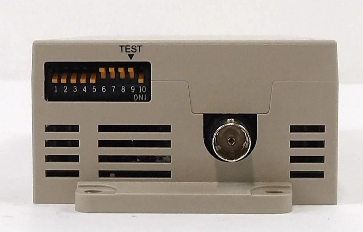 Used Omron V640-HAM11-V3-1 Amplifier Unit Reseller Lot of 2 Working Surplus