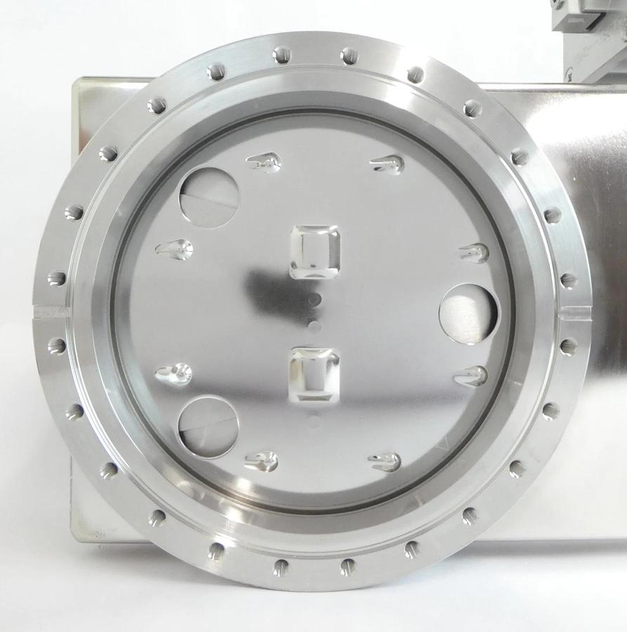 Used VAT 10846-XE28-AXI1 UHV Ultra High Vacuum Gate Valve No Sensor Spare