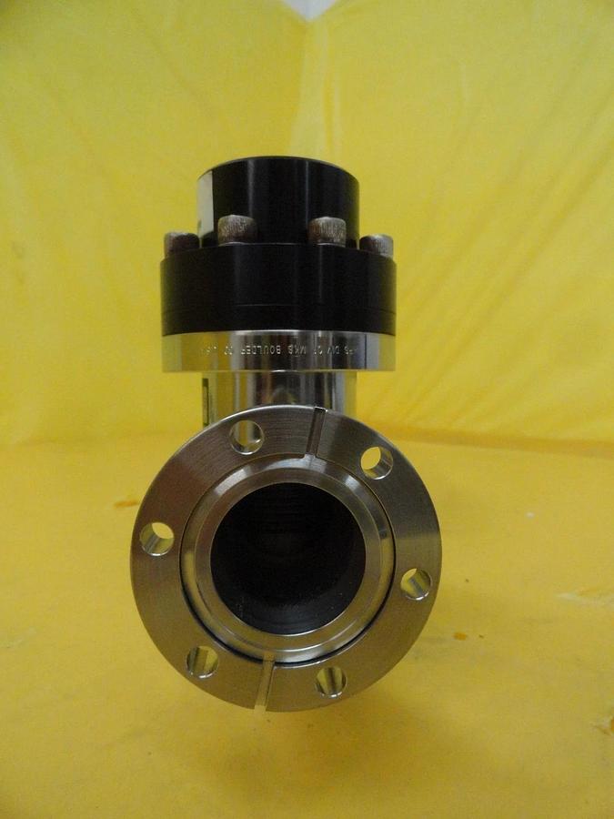 Used MKS Instruments 99E1694 Pneumatic Angle Valve Used Working