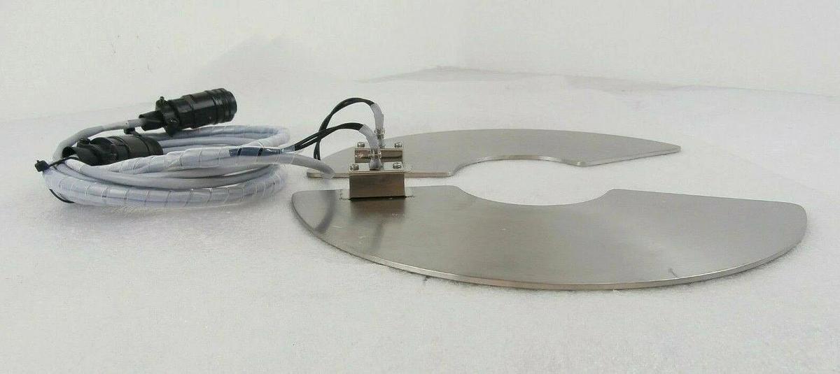 Used TEL Tokyo Electron Heater Set of 2 3S87-052951-11 3S87-052953-11 Trias Working