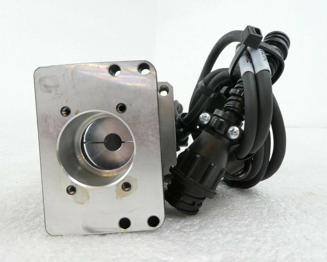 Used Sanyo Denki R2AA06040FCP00M6 Servo Motor AMAT 0190-64456 Working Surplus