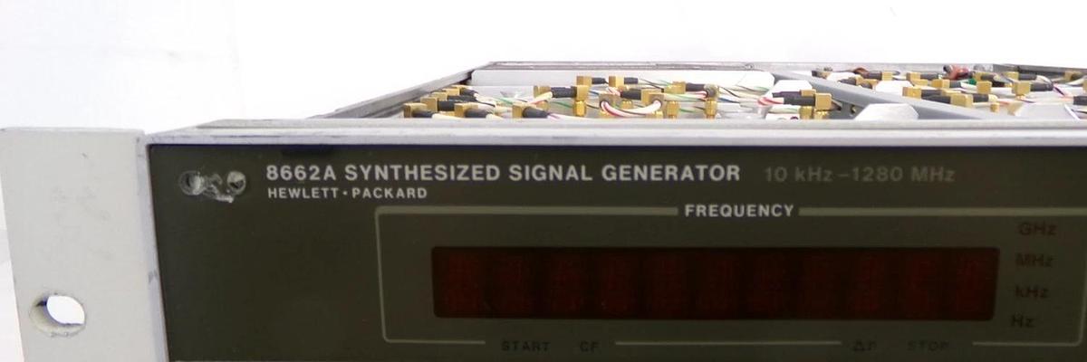 Used HP Hewlett-Packard 8662A Synthesized Signal Generator Option 001 Untested Spare