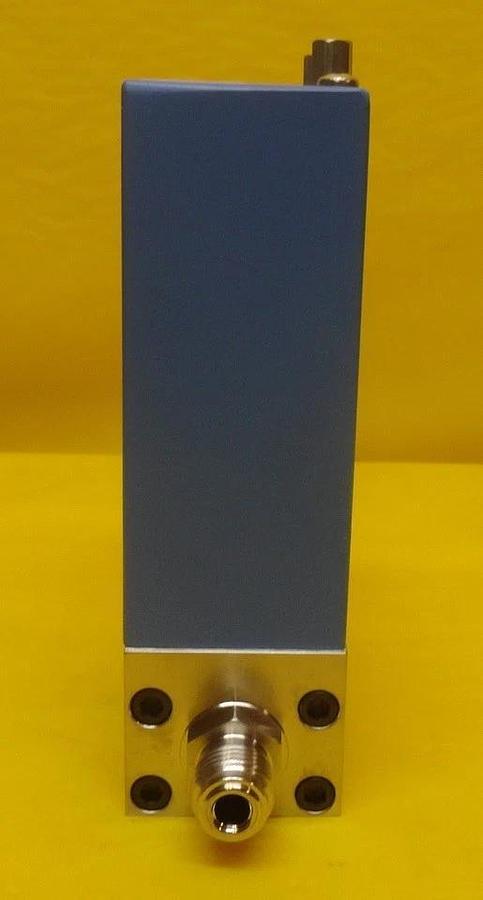 Used Mykrolis FC-2950MEP5 Mass Flow Controller MFC 2950 Series 200 SCCM Cl2 Used