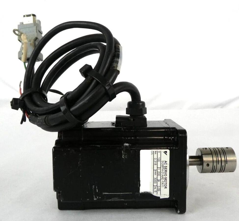 Used Yaskawa Electric SGMPH-01AAE-YA11 AC Servo Motor Assembly Lot of 2 Working
