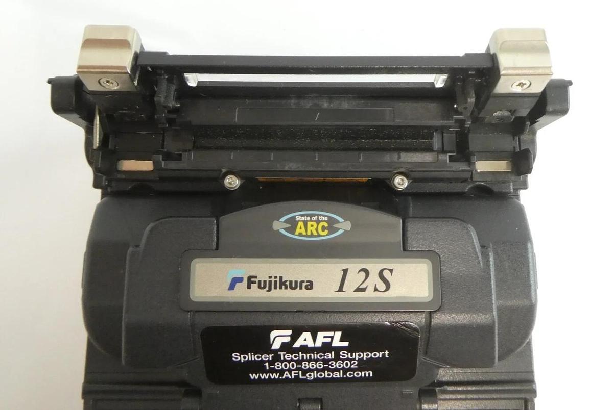 Used Fujikura 12S Fiber Optic Fusion Splicer Version 01.15 Working