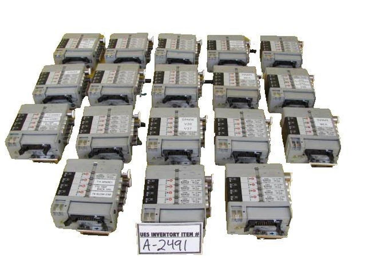 Used CKD N3S010 Solenoid Valve Manifold N4S0-T50 0.2-0.7MPa 12VDC Lot of 18 Working