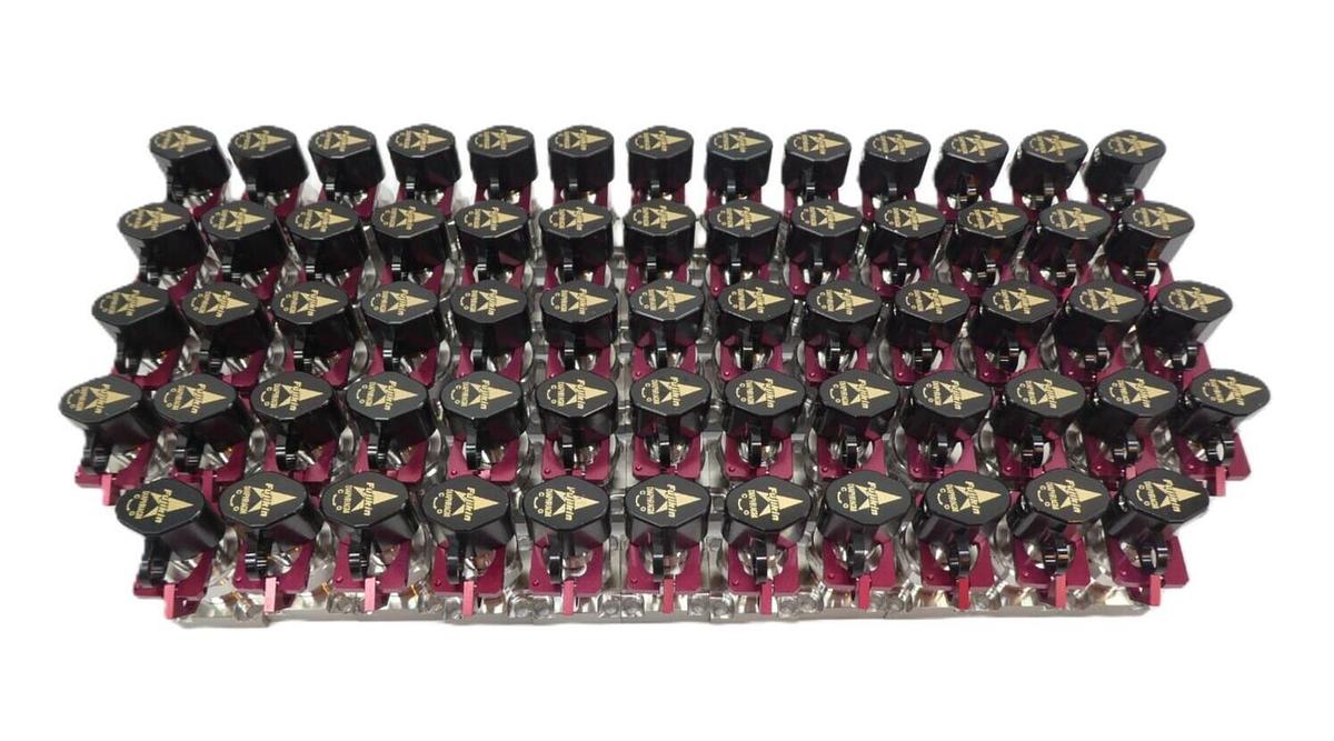 Used Fujikin 088032 2-Port Manual Diaphragm Valve Reseller Lot of 63 Working Surplus