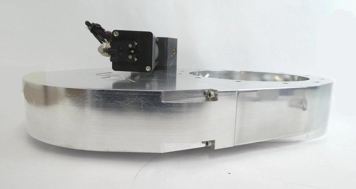 Used VAT 92548-PA21-AAK2 Pneumatic Pendulum Valve Assembly Aluminum Working Surplus