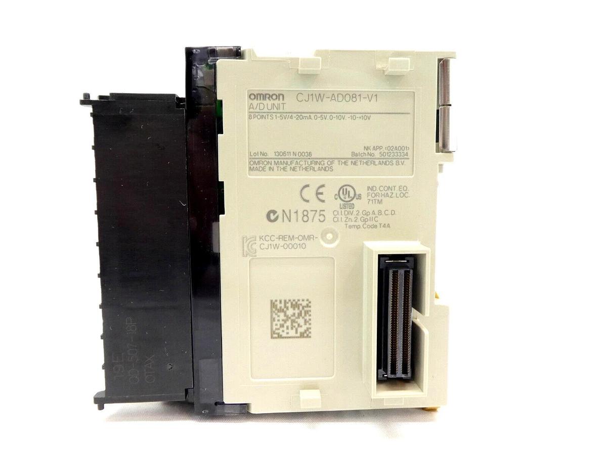 Used Omron SYSMAC Programmable Logic Controller PLC CJ2M-CPU33 CJ1W-PD025 CJ1W-ID211