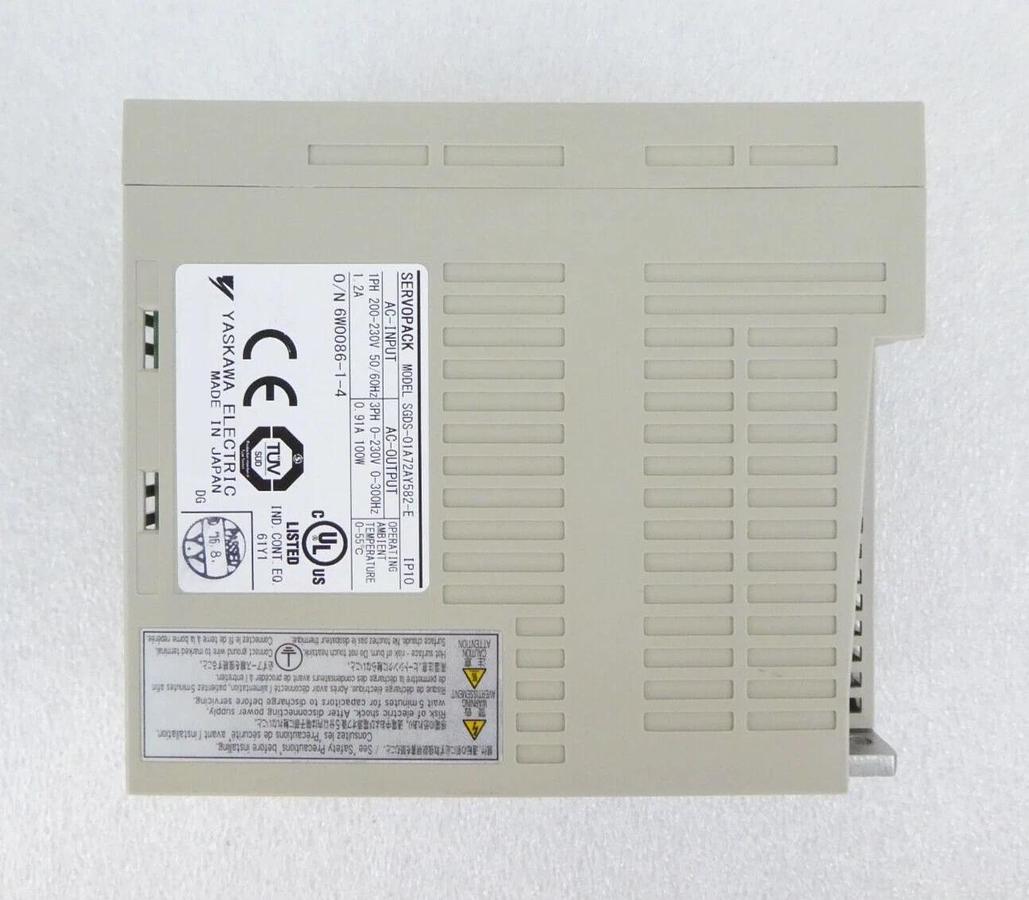 Used Yaskawa Electric SGDS-01A72AY582 Servo Drive SERVOPACK SynqNet Lot of 2 Working