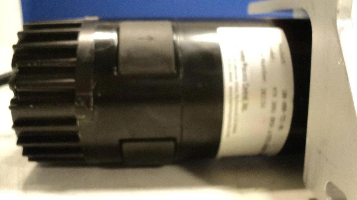 Used Berkeley 100-000-721-01 Servo Motor MTR 300w BRSH W/STD ENCOR.R2 Novells Used