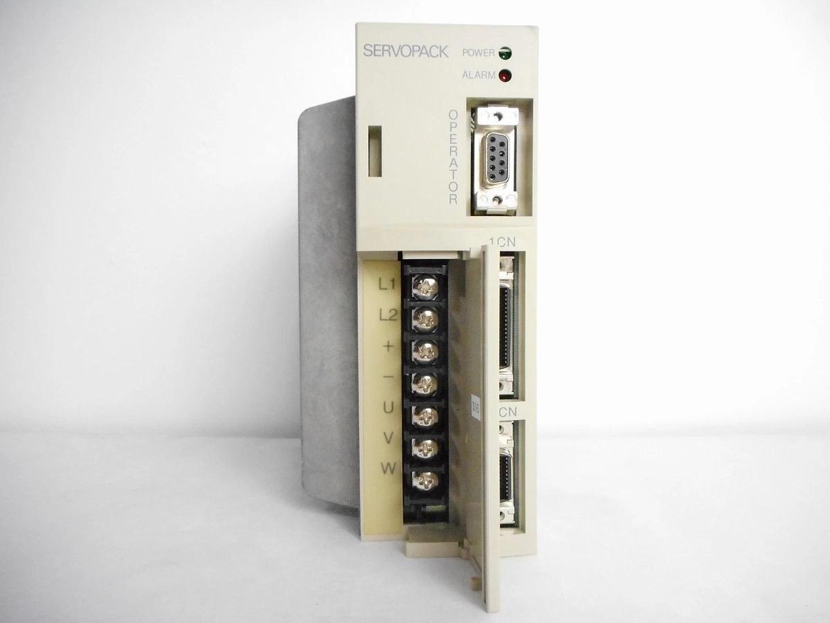 Used Yaskawa Electric SGDA-04VS Servo Drive SERVOPACK Used Working