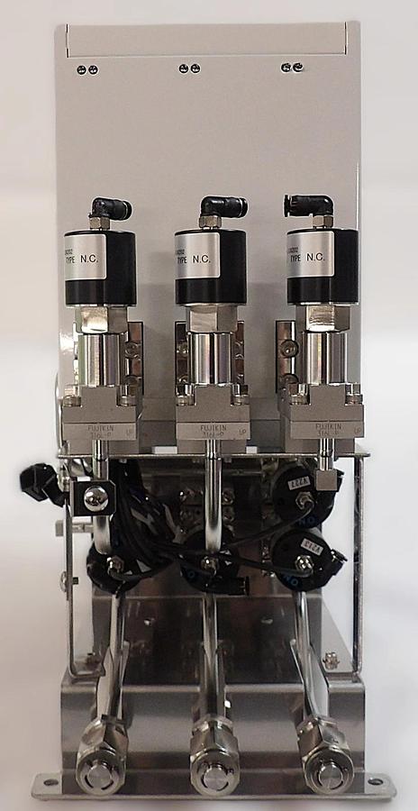 Fujikin MFRC-4CW3-AAA-210 Electronic Valve Module MFRC New Surplus