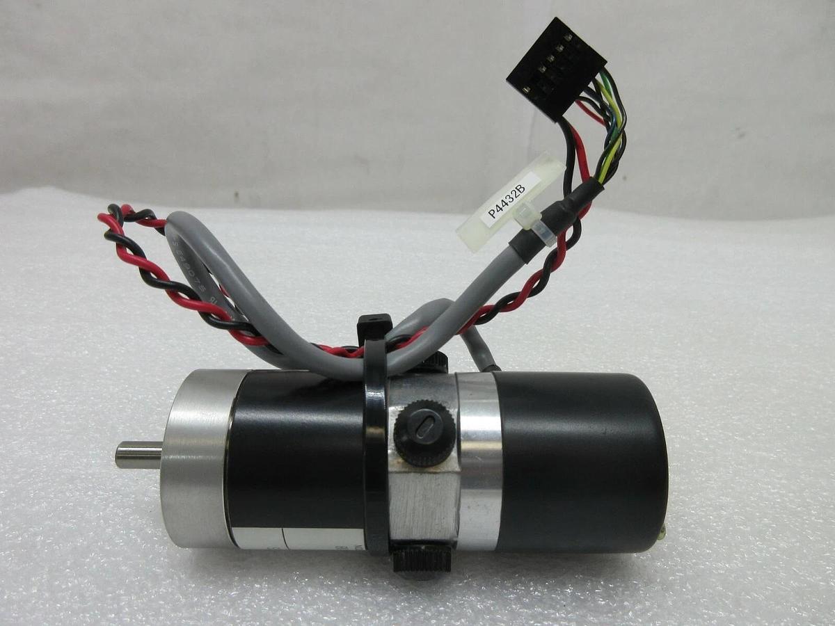 Used Yaskawa Electric UTOPI-020MX Minertia Motor UGRMEM-01SAKOE Nikon NSR-S205C Spare