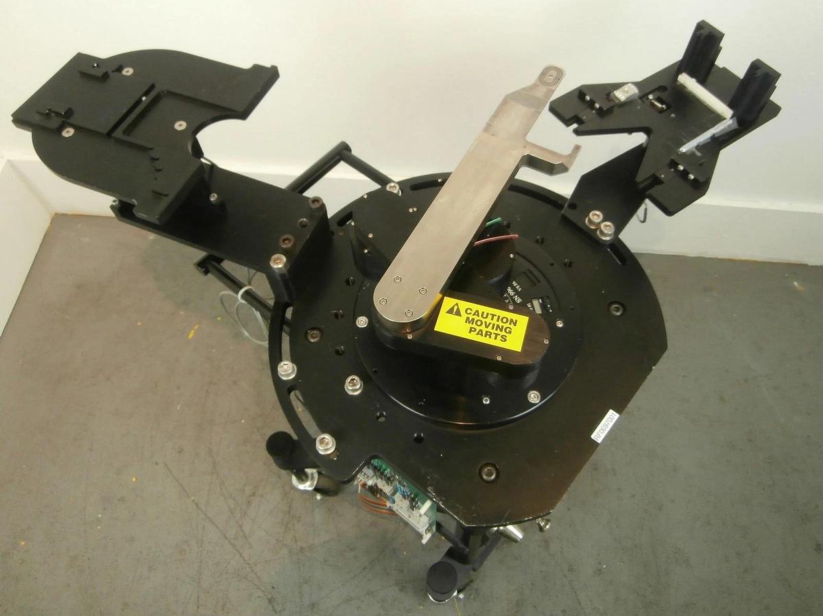 Used Genmark GENCOBOT 4/3L Wafer Handling Robot Ultratech Stepper 4700 Titan Working
