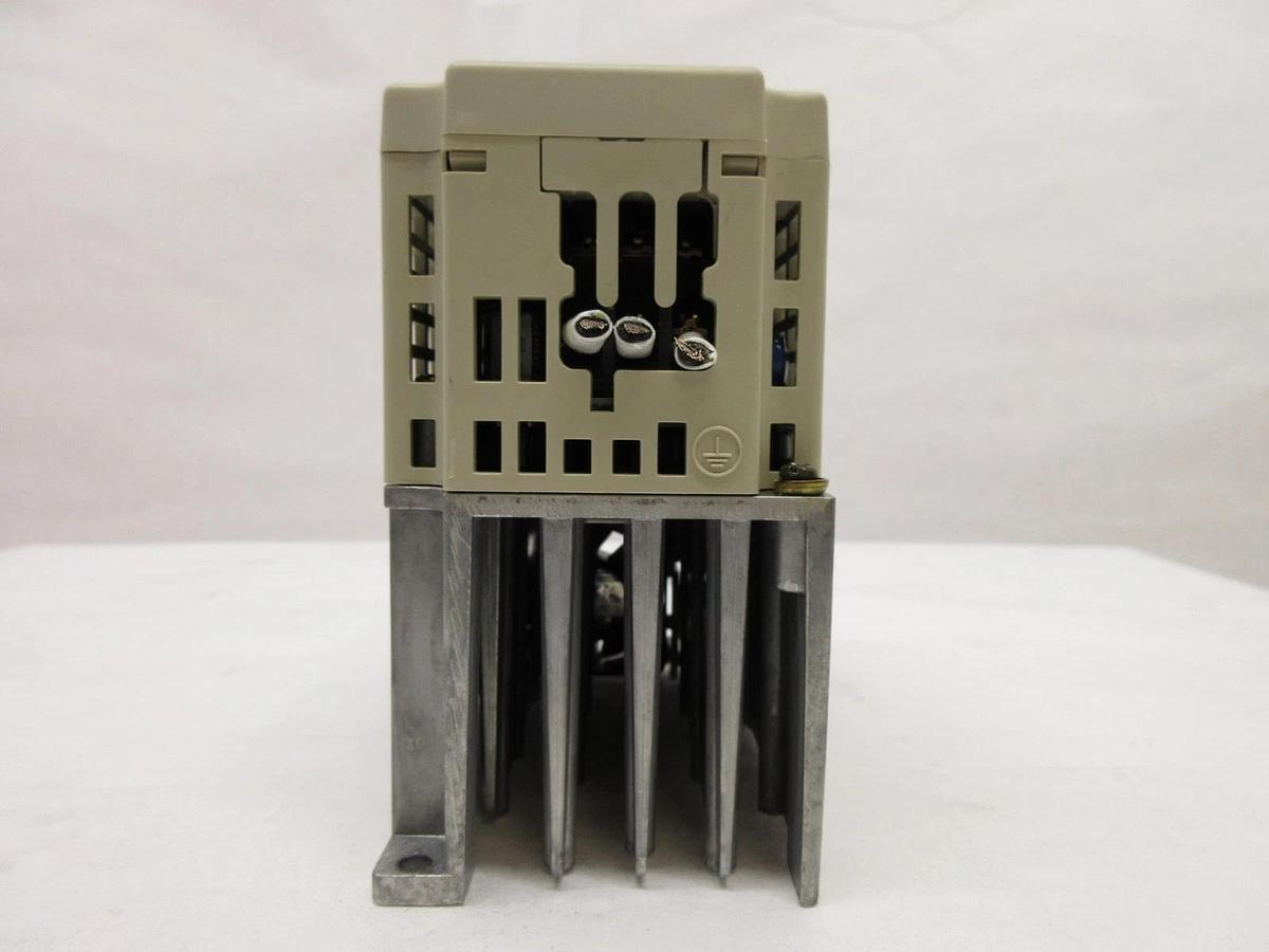 Used Yaskawa Electric CIMR-J7AA20P7 Inverter Drive VS Mini J7 Working