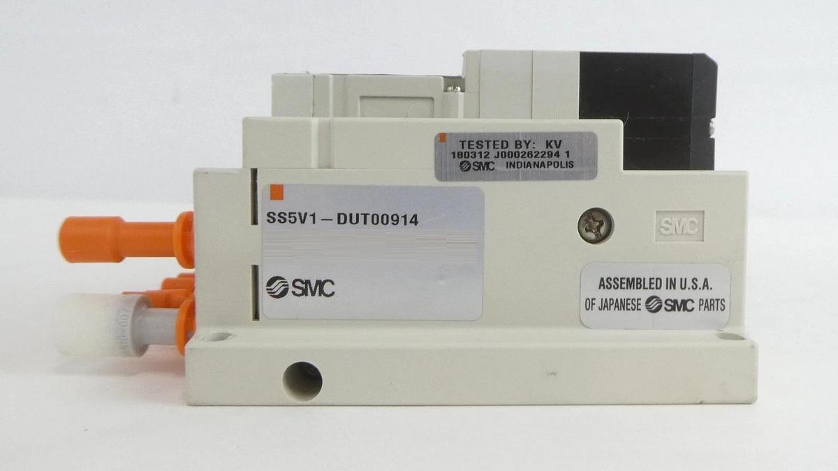 Used SMC SS5V1-DUT00914 15-Port Pneumatic Manifold Lot of 4 Working