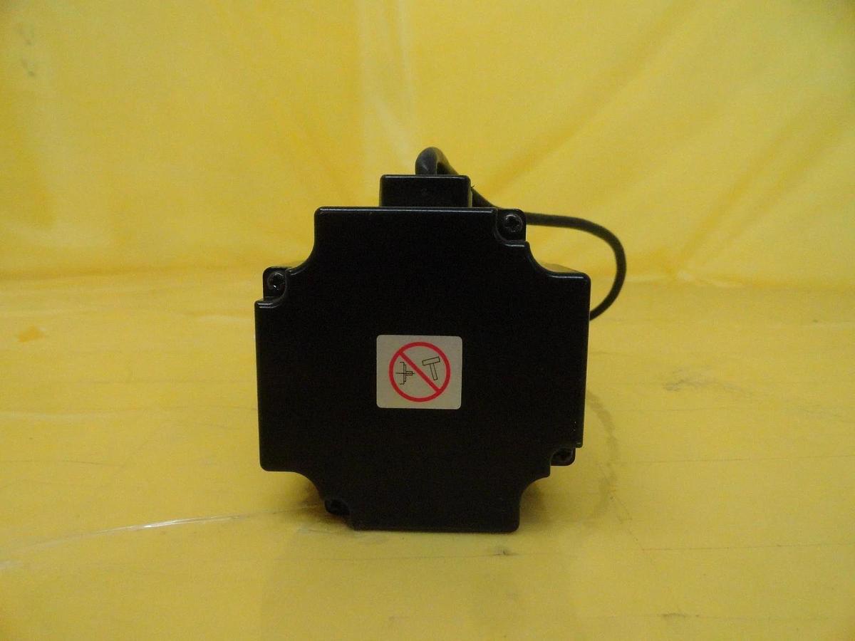 Used Omron R88M-W75030T-B AC Servo Motor NES100W-N15CXN16C Used Working
