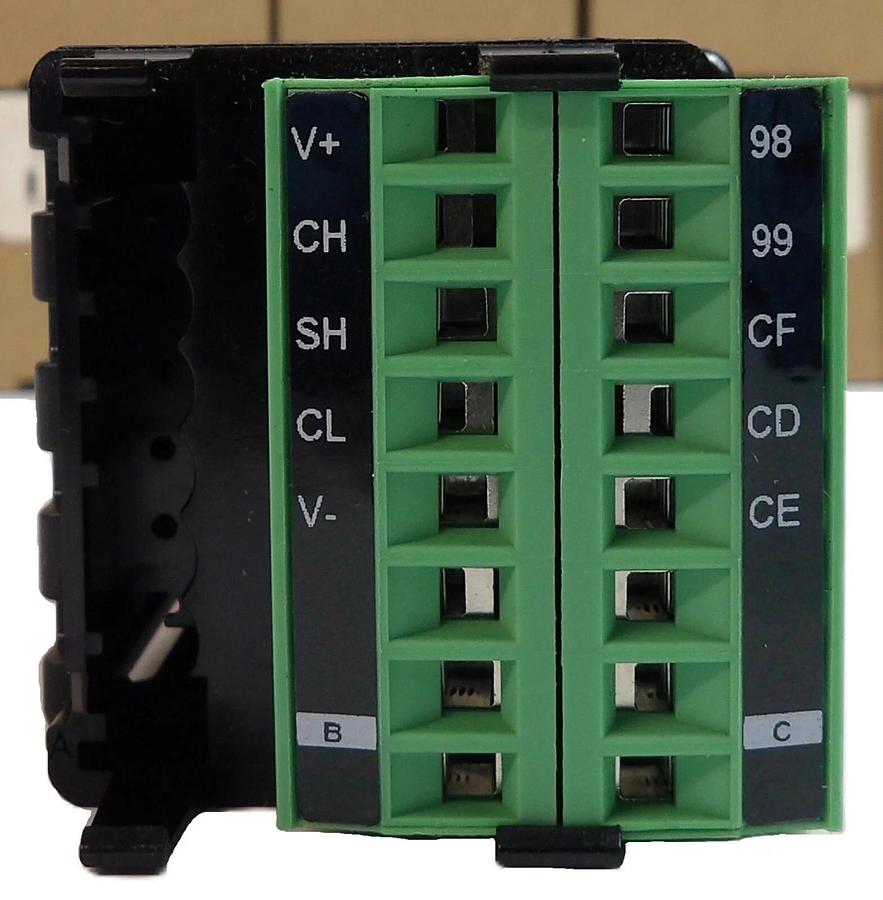 Used Watlow EZKB-H5HB-AAAA Temperature Controller EZ-Zone Lot of 21 New Surplus