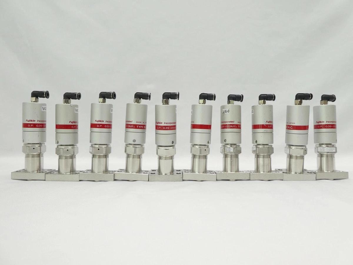 Used Fujikin 070924 Pneumatic Diaphragm Valve 0.39 ~ 0.59MPa N.C. Lot of 10 Working