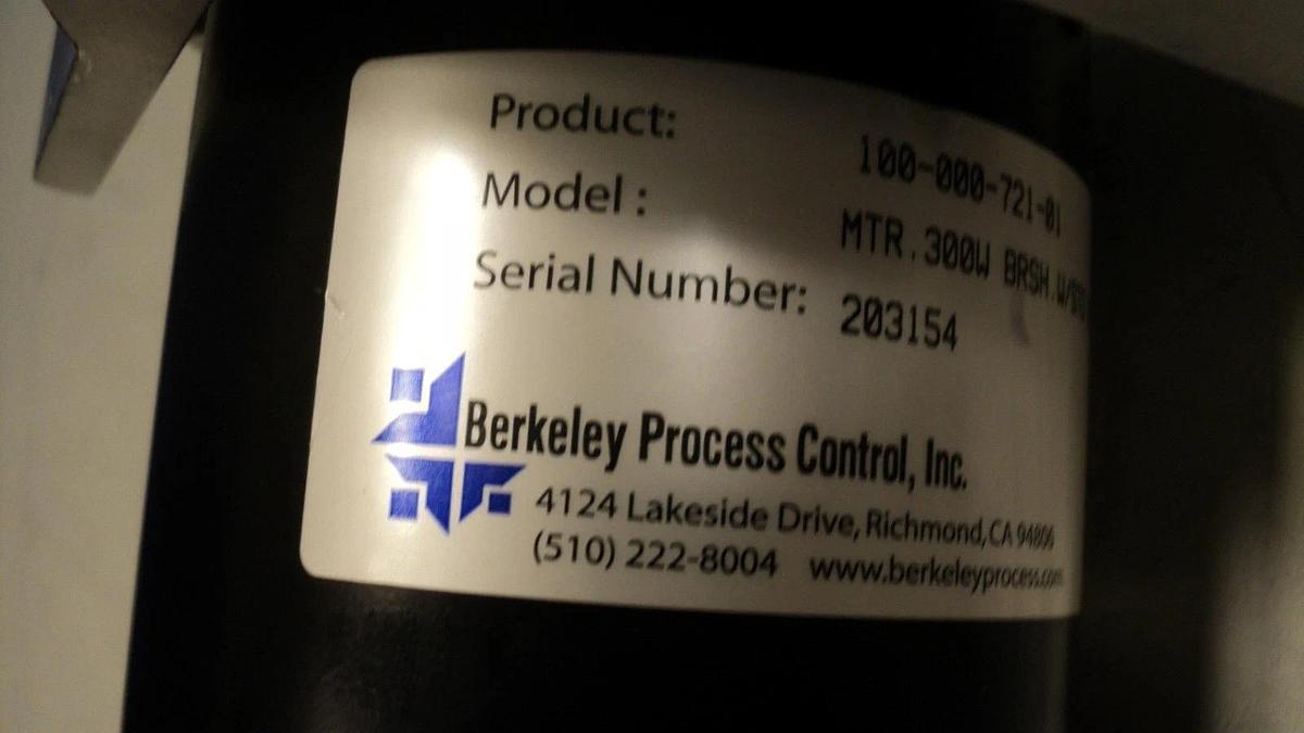 Used Berkeley 100-000-721-01 Servo Motor MTR 300w BRSH W/STD ENCOR.R2 Novells Used