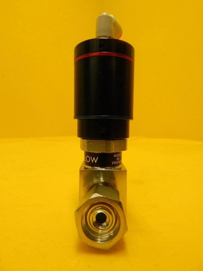 Used Qualiflow 2x10-9atm.cm3/Sec 2-Way Pneumatic Valve Reseller Lot of 3 Used Working