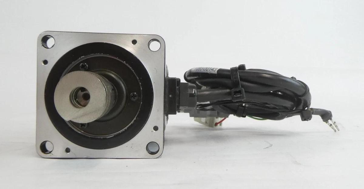 Used Yaskawa America SGMPH-01AAE-YA11 AC Servo Motor Assembly Working