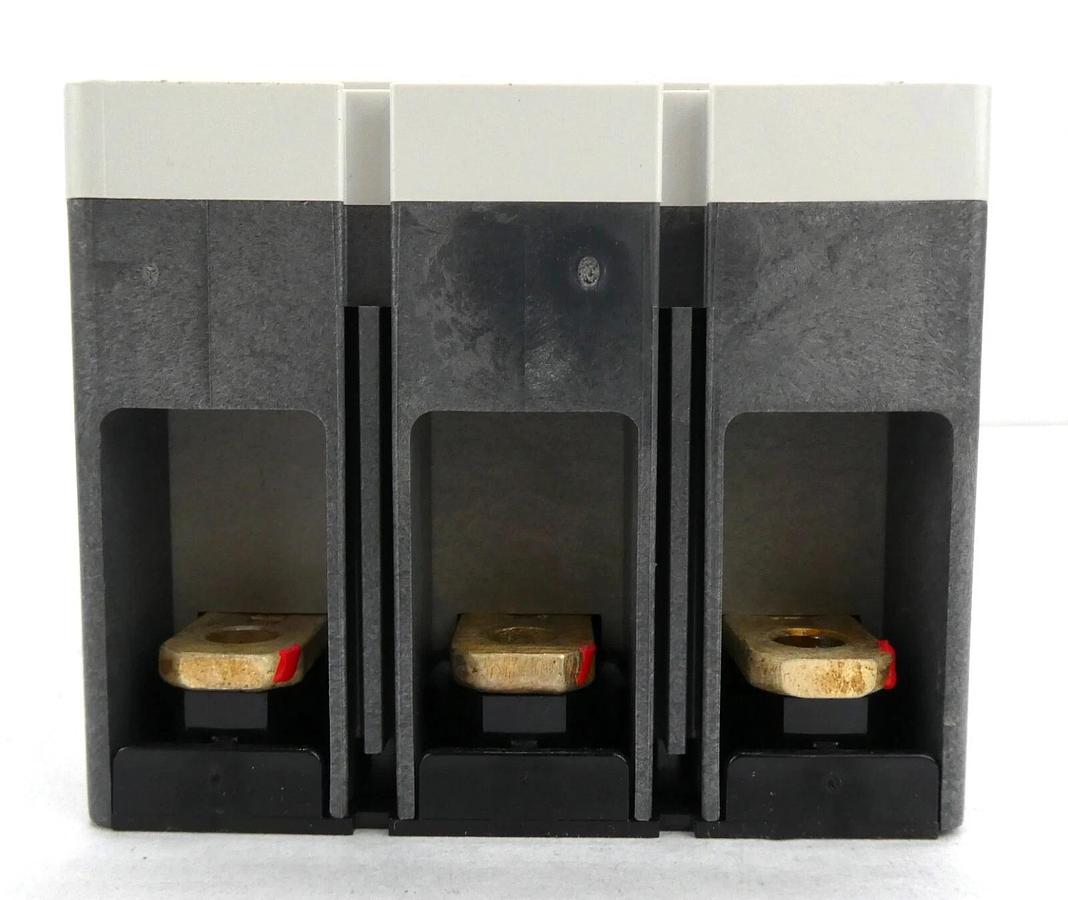 Used Eaton JGE3150FAW Circuit Breaker J250E JGE3250NN Reseller Lot of 2 Working