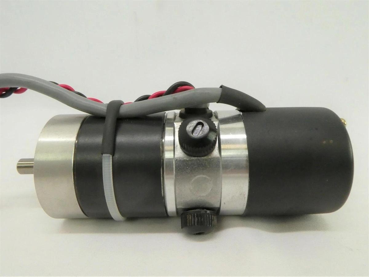 Used Yaskawa Electric UTOPI-020MX Minertia Motor UGRMEM-01SAKOE Nikon NSR-S204B Spare
