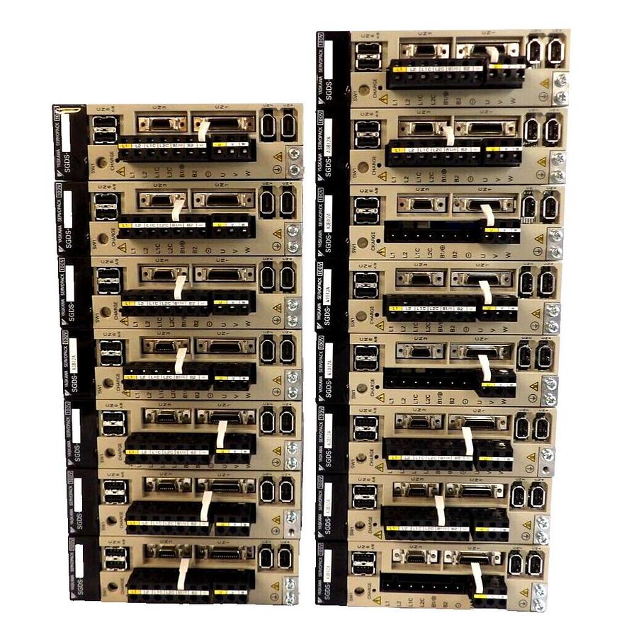 Used Yaskawa Electric SGDS-A3B12A Servo Drive SERVOPACK Lot of 15 Working Spare
