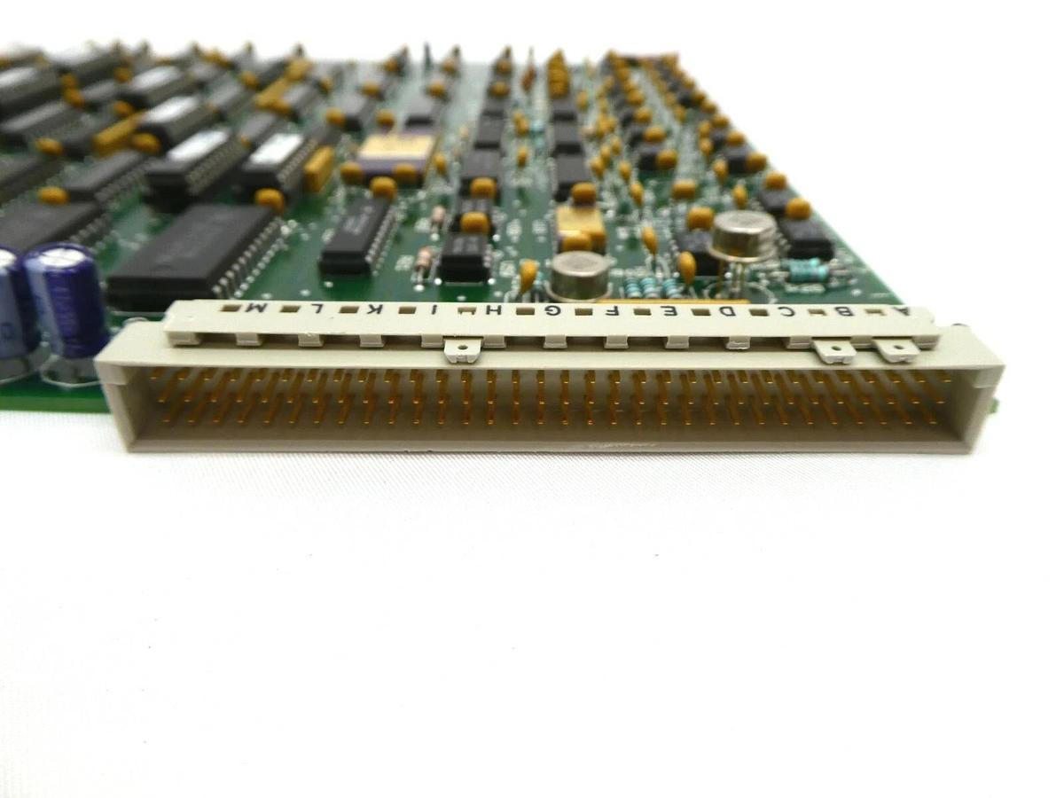 Used ESI Electro Scientific Industries 77697 L&O Laser and Optics PCB Card Working