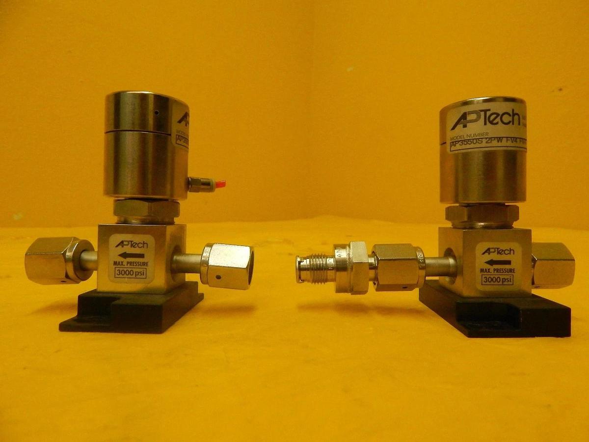 Used APTech AP3550S 2PW FV4 FV4 Springless Diaphragm Valve Lot of 2 Used Working