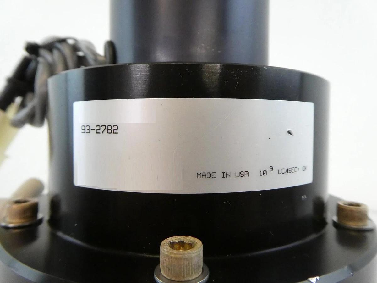 Used MKS Instruments 93-2782 Vacuum Right Angle Pneumatic Valve Working Surplus