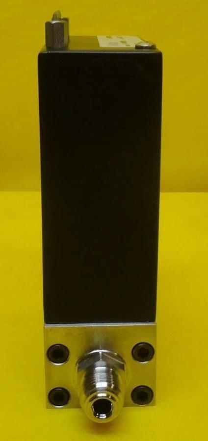 Used Mykrolis FC-2960MEP5 Mass Flow Controller MFC 2900 Series 20 SLM N2 Used Working