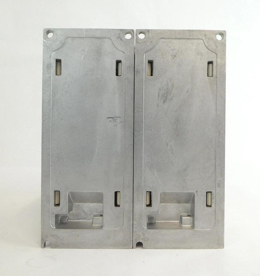 Used Yaskawa Electric SGD7W-1R6A30AY0810A MP3300i Servo Drive SERVOPACK Lot of 7