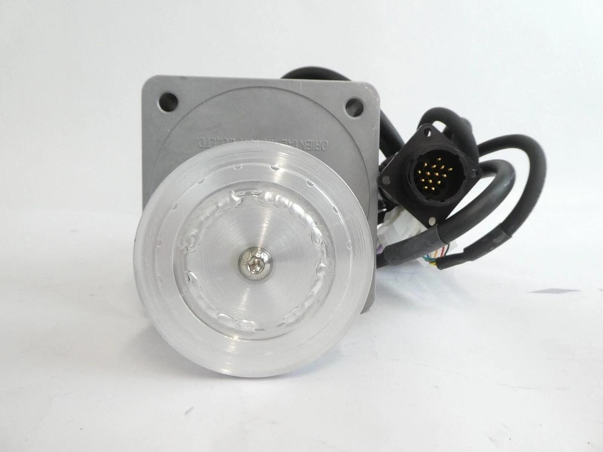 Oriental Motor BXM6400-GFS-K6 DC Motor W/Gear Head D3874-162 Lot of 3 New