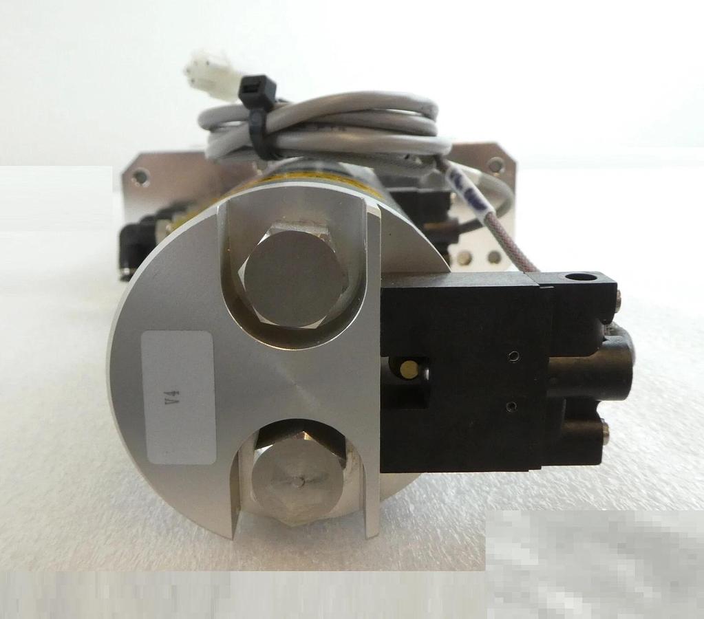 Used VAT 15040-PA24-0002 Pneumatic Isolation Gate Valve Series 15.0 Working Surplus
