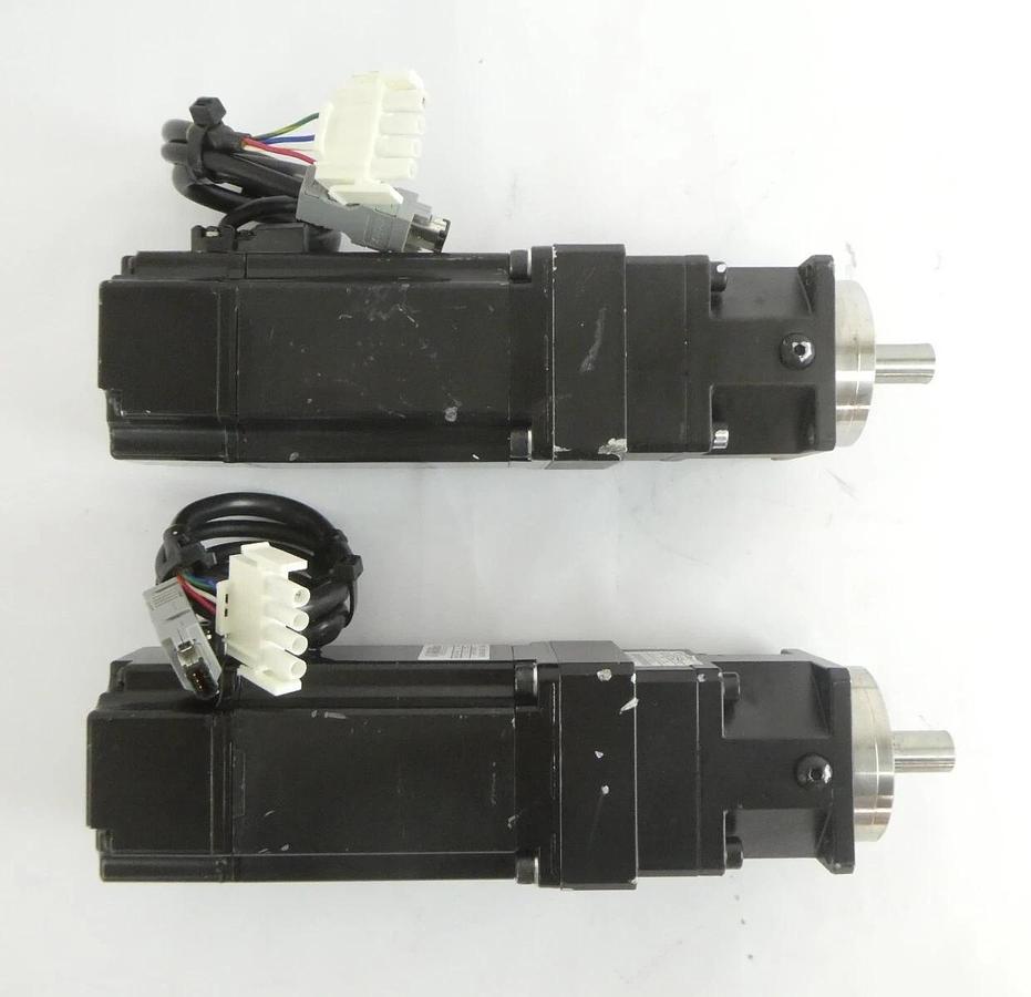 Used Yaskawa SGMAH-04AAF41 YSC-SGMAV-04-001 Servo Motor Lot of 4 Working Surplus
