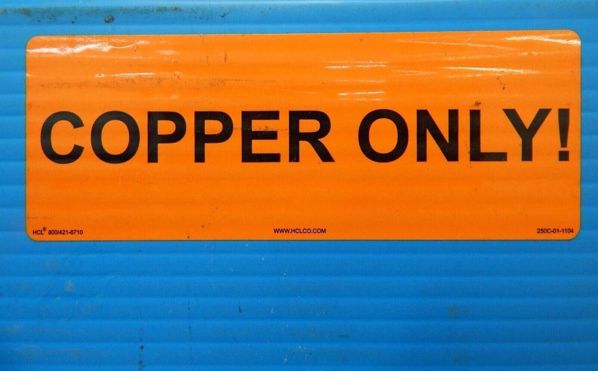 Used VAT 07512-UA24-0002 Rectangular Atmospheric Door L-VAT Series 075 Copper Working